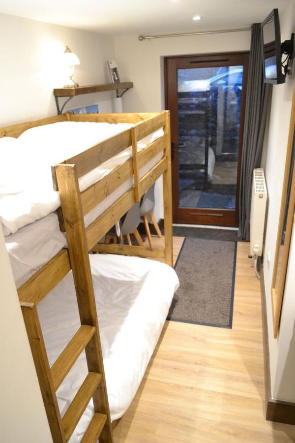 Dalecote Barn Bed & Breakfast Инглтон Экстерьер фото